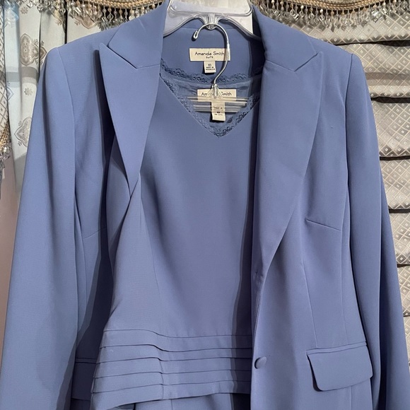 Amanda Smith suits size 10 Three piece Lavender Interview, Pageant Suit - Picture 2 of 2